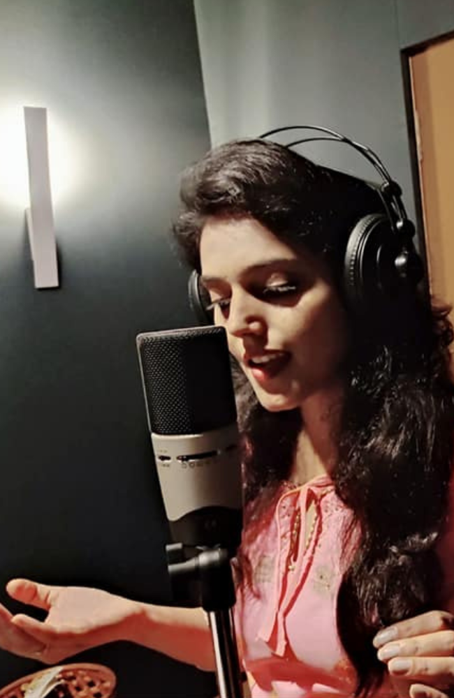 Ratnapriya Singing Photo 5 for Portfolio